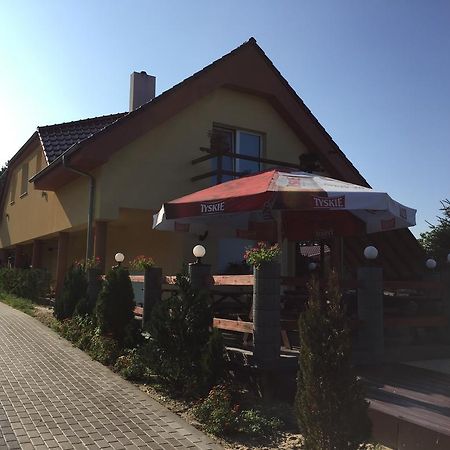 Zlota Rybka Lubniewice Hotel Exterior foto